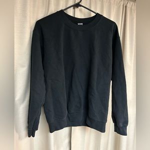 Black Gildan plain pull-over